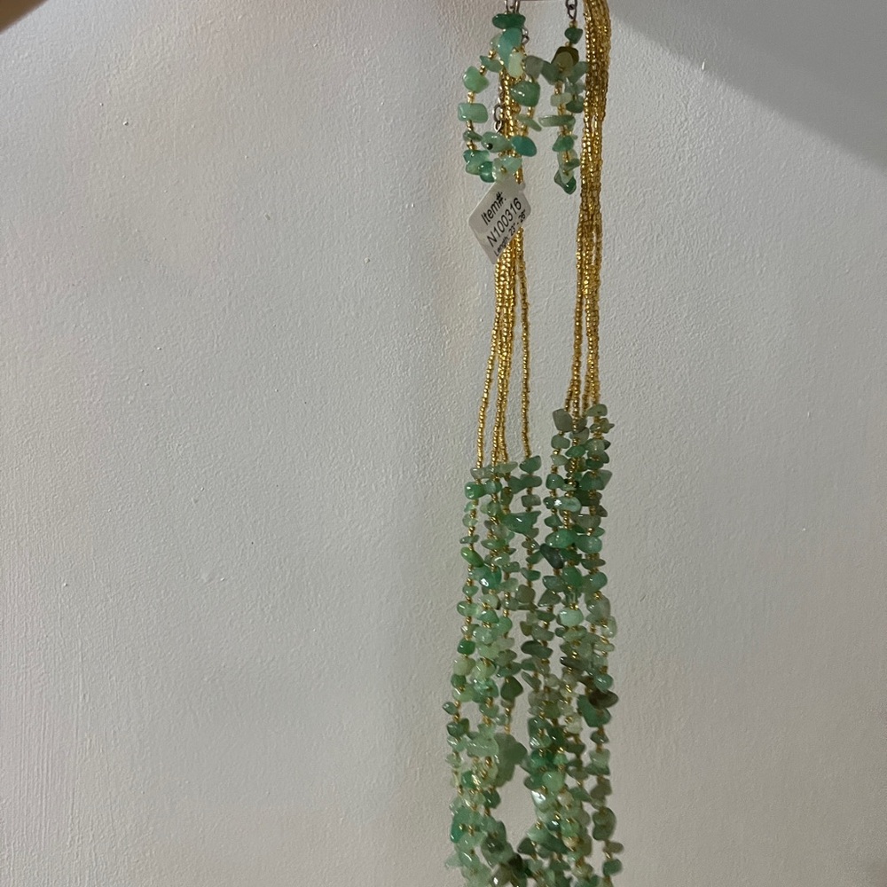 Multi-layer necklace - Picture 5 of 6